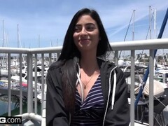 Teen Cheating Girlfriend Jasmine Vega has sex in public Thumb