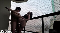 Casada Safadinha Chupando Pau Grande e Dando Gostoso a Bucetinha na Varanda pra Gozarem Dentro! (SEX Thumb