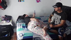 Voy a cobrarle lo del arriendo a la inquilina, pero ella tiene otra forma de ajustar cuentas y es de Thumb