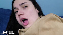Gozei Dando a Bucetinha e Ele Disse que ia Colocar s&oacute_ a Cabe&ccedil_a do Pauz&atilde_o no Meu Thumb