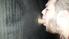 Fui no Glory Hole de SP pela primeira vez - Parte 2/3 (COMPLETO NO XVIDEOS RED) Thumb