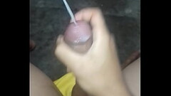 2&deg_ gozada farta agora melando o ch&atilde_o de porra quente Thumb