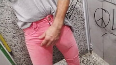 Rola grande e dura marcando a cal&ccedil_a apertada Thumb