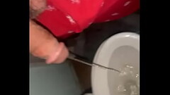 Big cock pissing Thumb